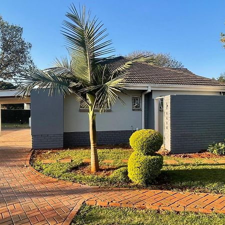 The Hawks Bed And Breakfast Harare Ngoại thất bức ảnh