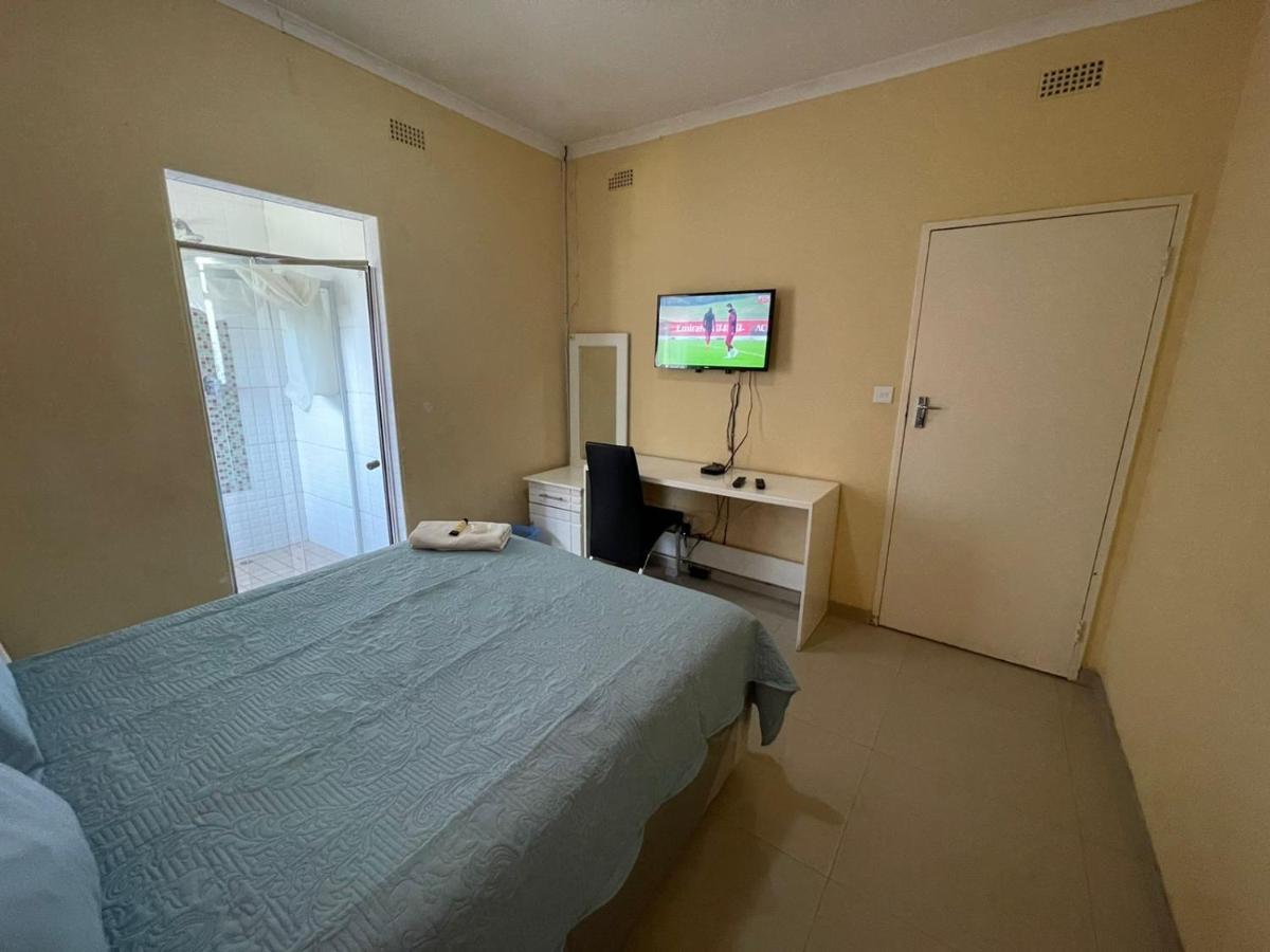 The Hawks Bed And Breakfast Harare Ngoại thất bức ảnh